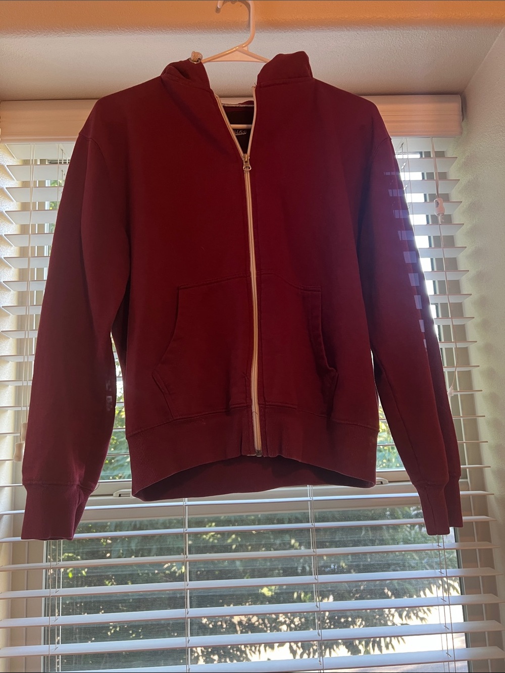 Burgundy Full-Zip Hoodie with Pockets